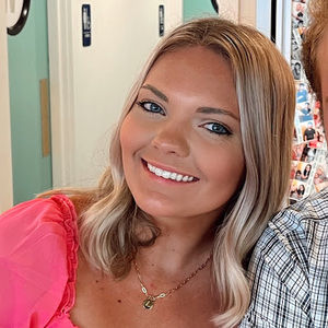 Meet your Posher, Lauren